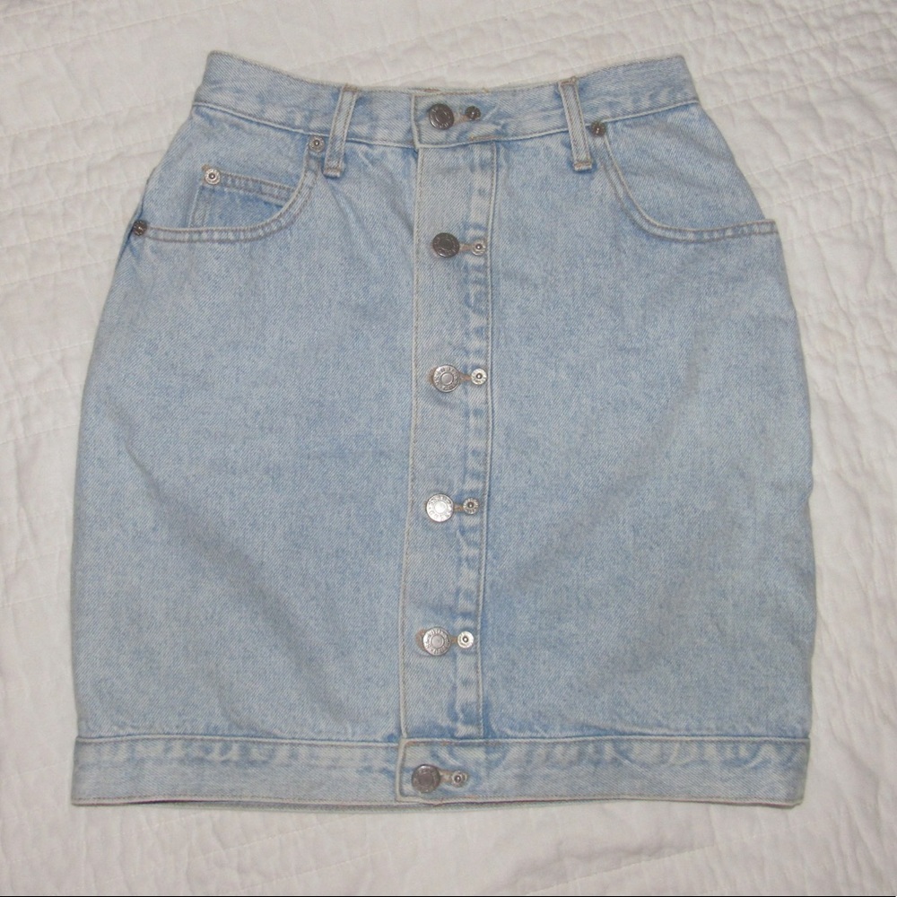 Guess Mini Skirt